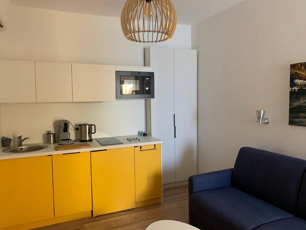 Apartment Terrasse Rue Pietonne