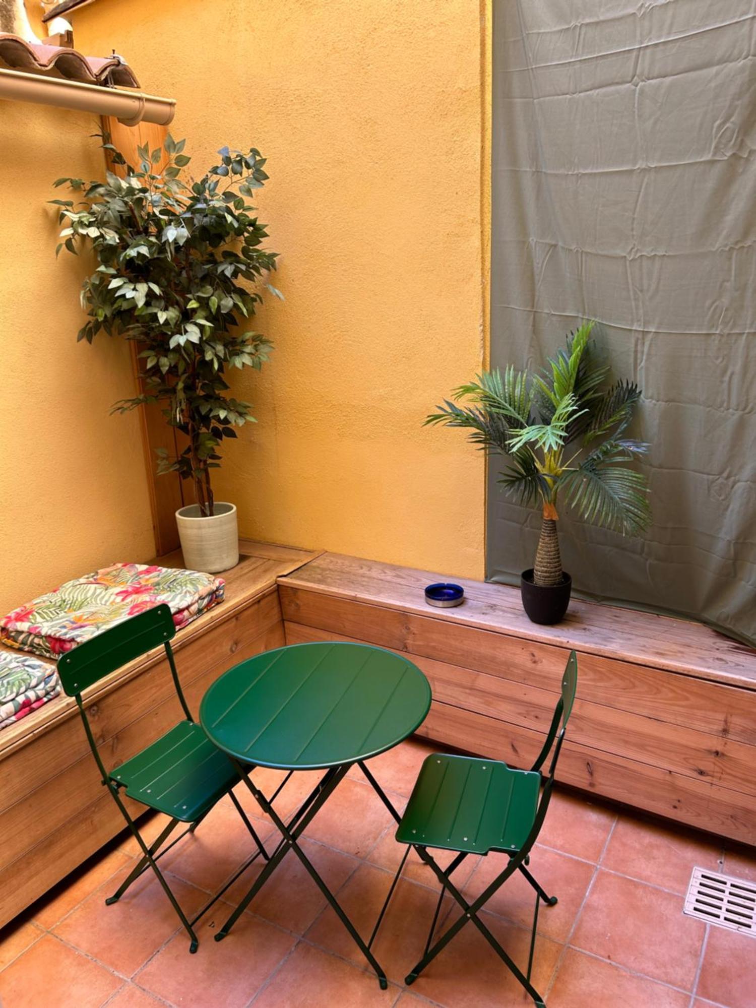Terrasse Rue Pietonne * Ajaccio (Corsica)